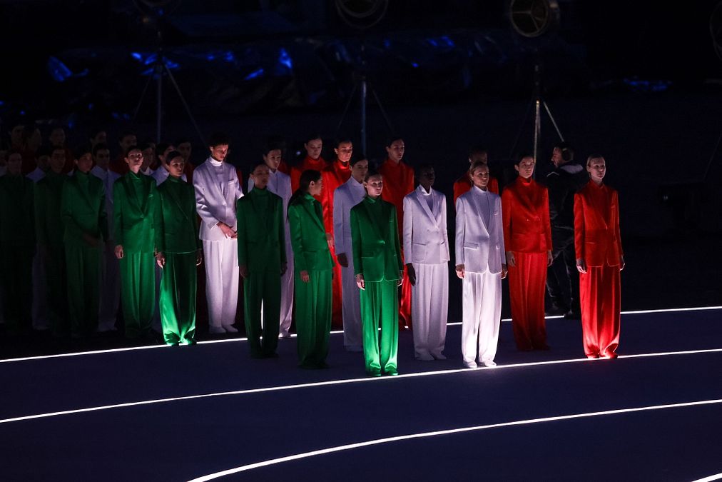 © IPA  | Olimpiadi Milano Cortina 2026, la sfilata tributo a Giorgio Armani durante la cerimonia di apertura dei Giochi nello stadio di San Siro