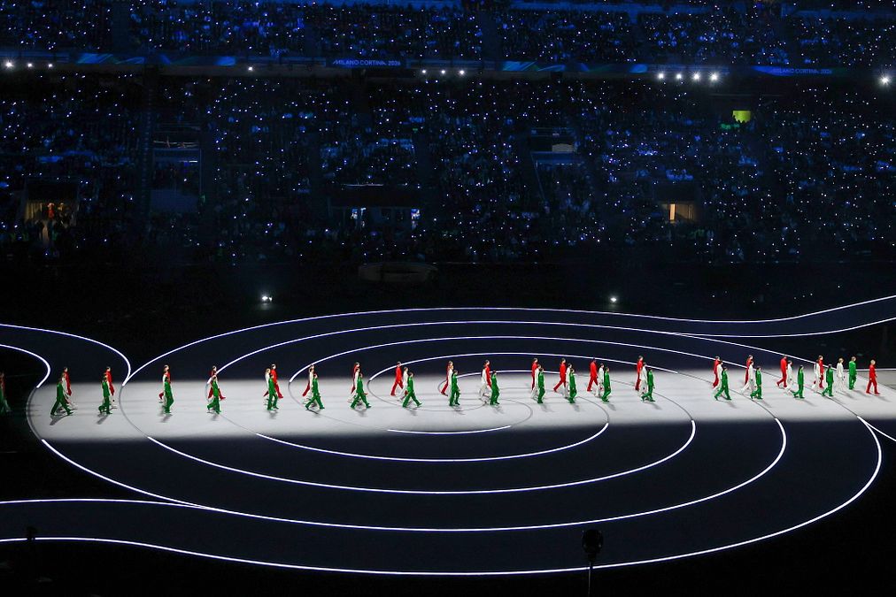 © IPA  | Olimpiadi Milano Cortina 2026, la sfilata tributo a Giorgio Armani durante la cerimonia di apertura dei Giochi nello stadio di San Siro