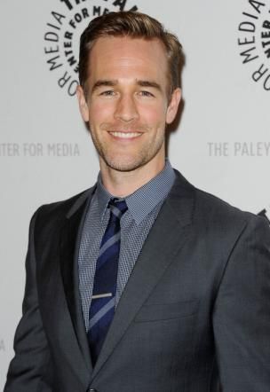 © agenzia  | Luke Perry