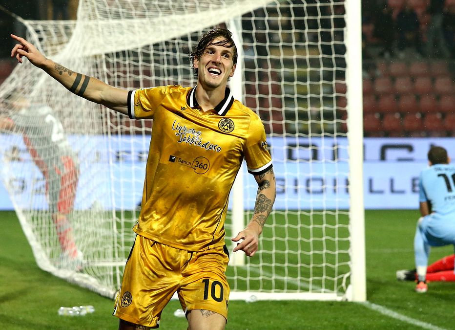 © sportmediaset  | Vicario, Bernardeschi e...scorri per scoprire i 12 esclusi da Gattuso