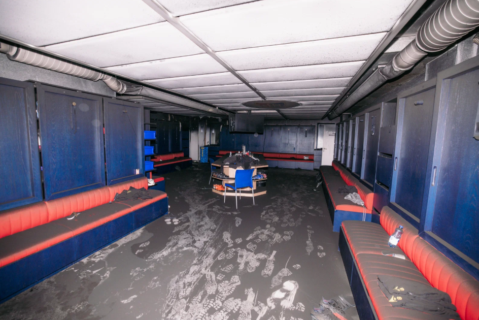 © Basilea  |  I danni dell'incendio negli spogliatoi del Basilea