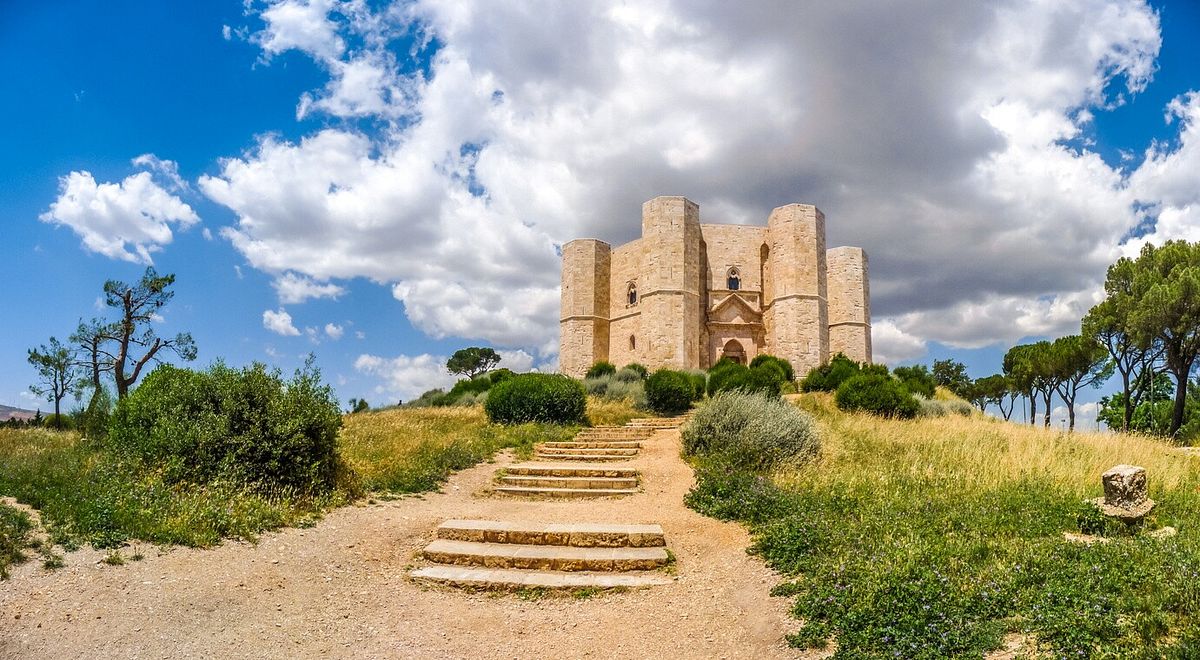 © Istockphoto  | Castel del Monte