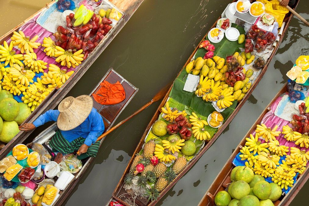 © Istockphoto  | Thailandia: uno dei molti mercati notturni delle città