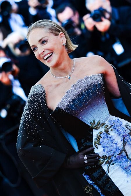 © Afp  | Cannes 79, gli hair trend e i make up look delle star sui red carpet: Demi Moore