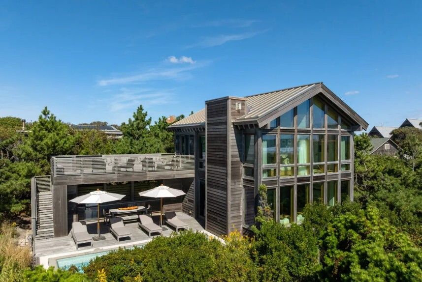 © Sotheby's International Realty 