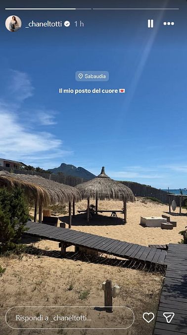© Instagram  | Chanel Totti a Sabaudia