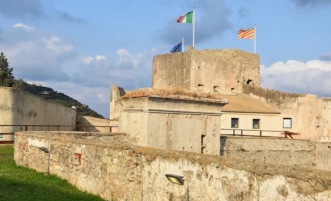 © Ufficio stampa  |  I tre castelli del Finale: Castel Gavone, Forte San Giovanni e Castelfranco