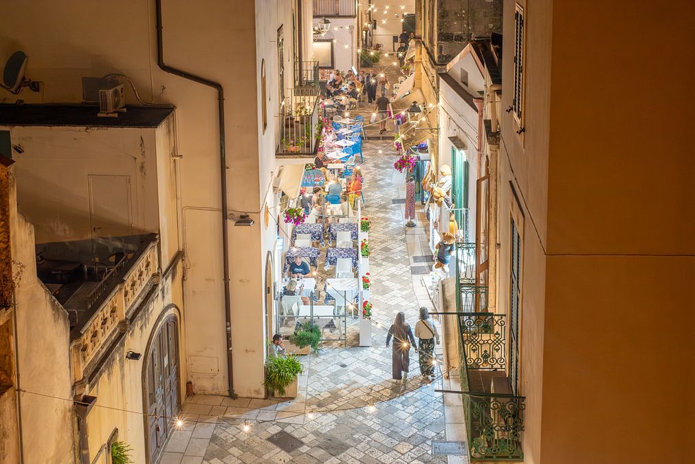 © Tgcom24  |  Vicoli di Otranto