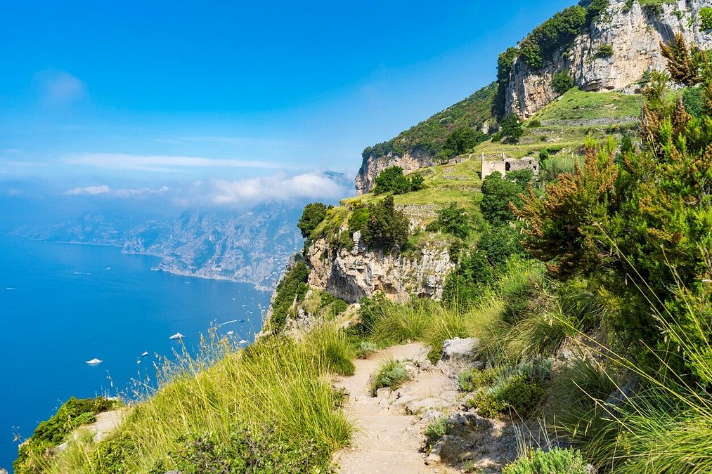 © Istockphoto  | Cammino degli Dei – Costiera Amalfitana (Italia) 