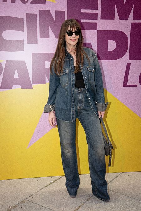 © IPA  | Monica Bellucci in total look denim per un evento a Parigi