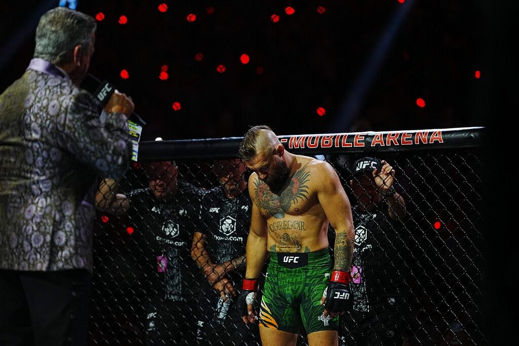 © IPA  | Conor McGregor contro Max Hollway