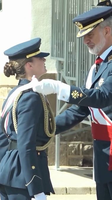 © Instagram  | Leonor di Spagna termina la formazione militare: le foto della cerimonia