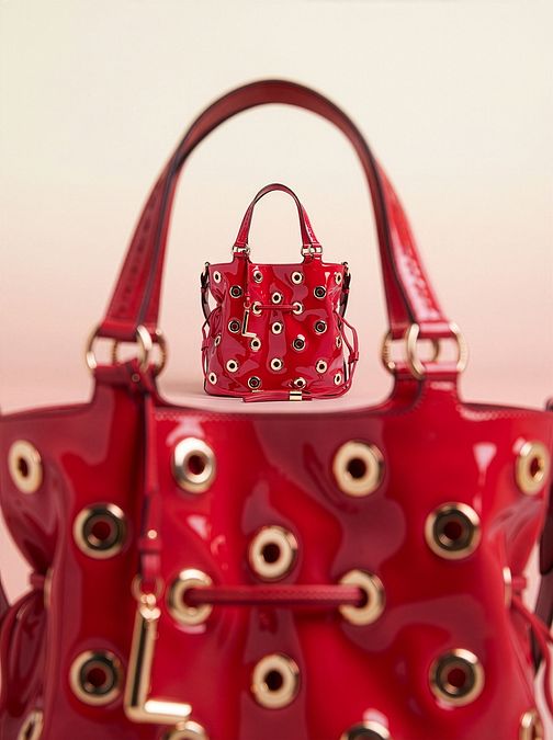 © Ufficio stampa  | Per il suo 150esimo anniversario, Lancel presenta una capsule celebrativa incentrata sulla sua borsa iconica: la Premier Flirt