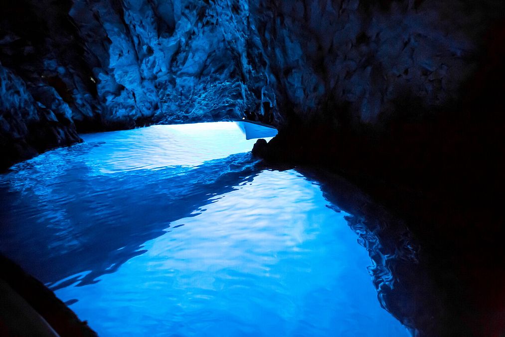 © Istockphoto  | Grotta Azzurra (Capri, Italia) 