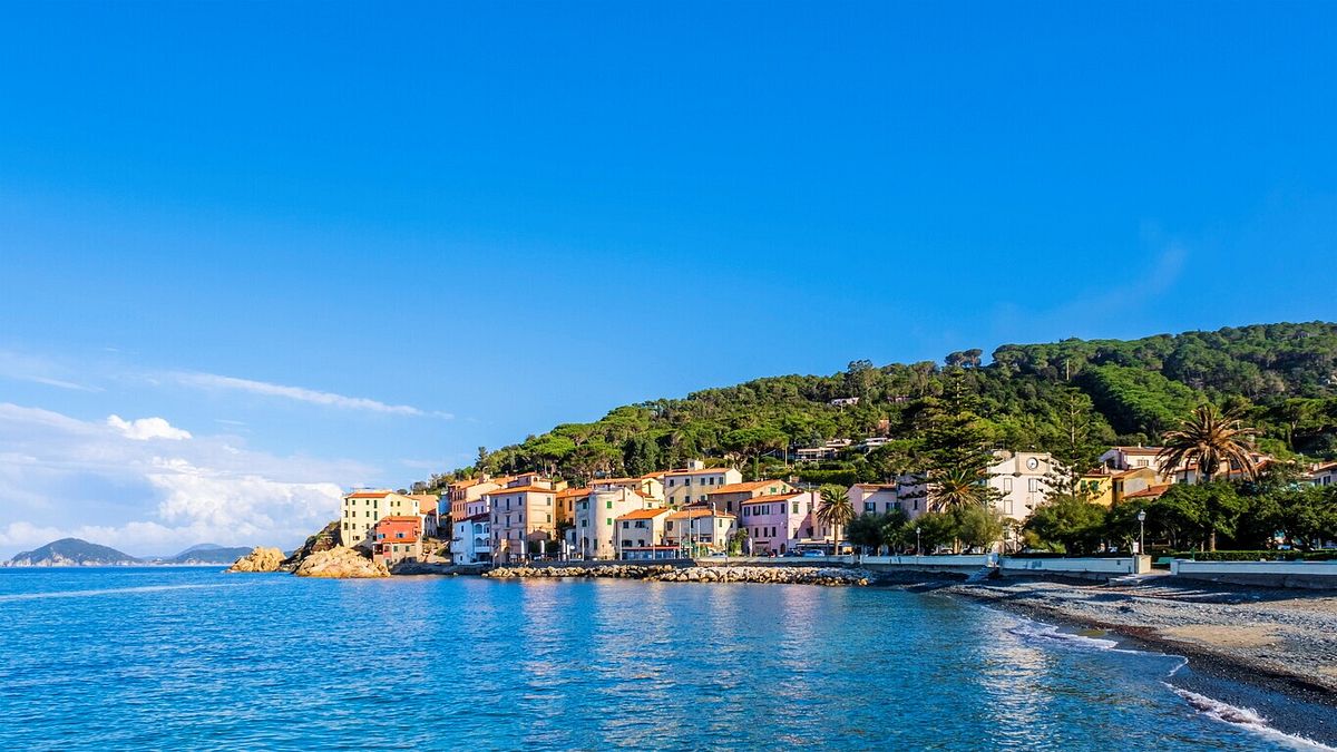© Istockphoto  | L'isola d'Elba offre molti tracciati per trekking anche decisamente impegnativi