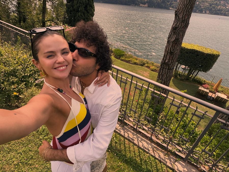© Instagram @selenagomez  | Selena Gomez in vacanza con Benny Blanco in Italia