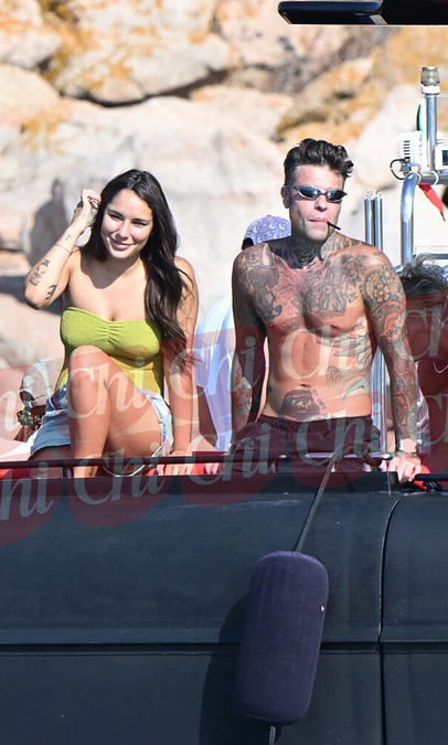 © Chi magazine  | Fedez in Sardegna