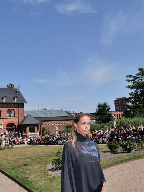 © Instagram  |  La sfilata di Laila Hasanovic a a Copenaghen