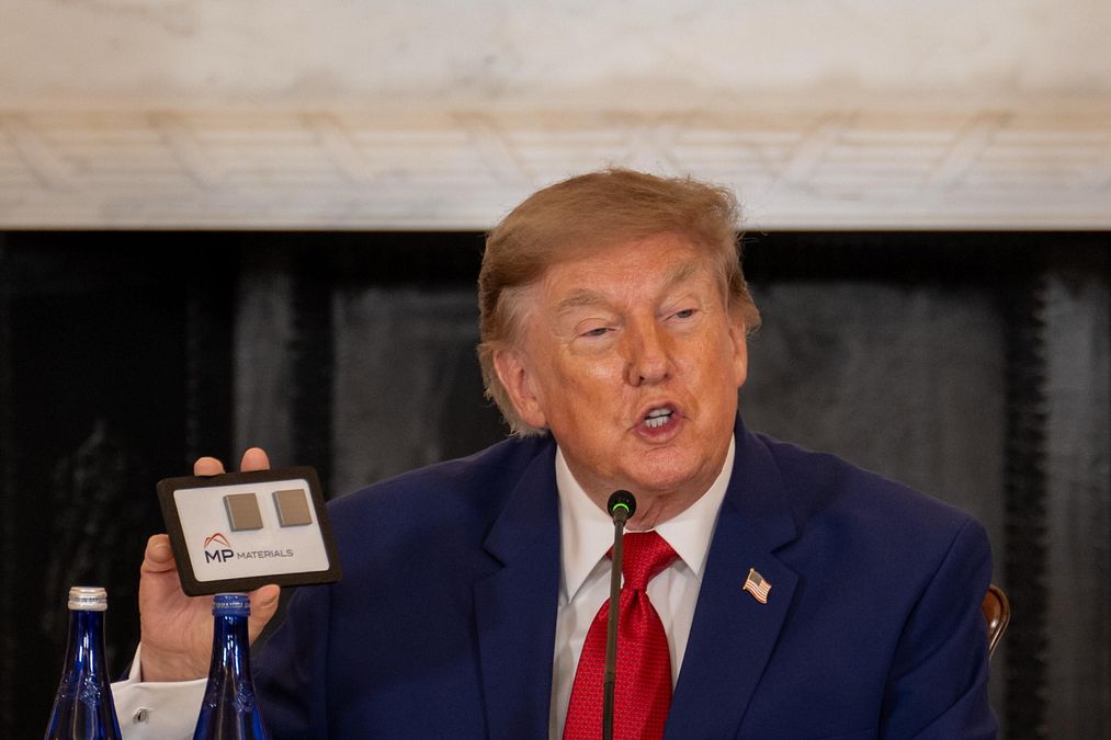 © Ansa  | La "vecchia" capigliatura di Trump
