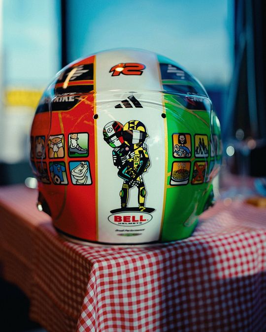 © instagram  | Kimi Antonelli casco Monza 2026