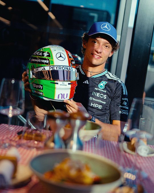 © instagram  | Kimi Antonelli casco Monza 2026