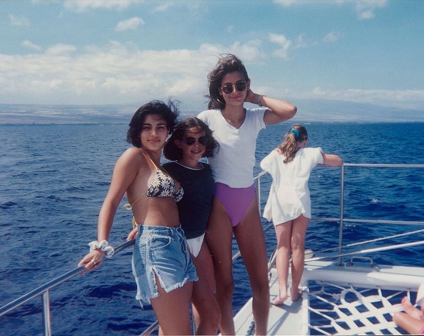 © Instagram  | Kim Kardashian e sorelle irriconoscibili prima dei ritocchi