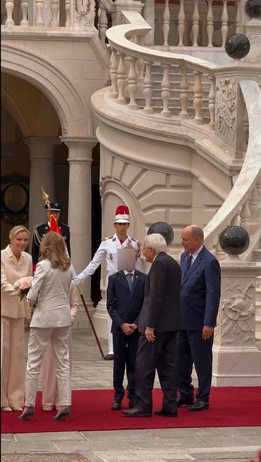 © Instagram  | La famiglia reale del Principato di Monaco insieme a Mattarella