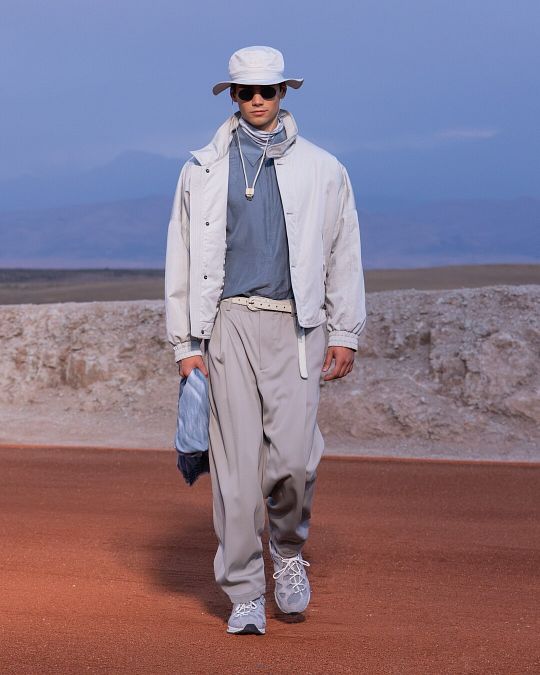 © Ufficio stampa  | Giorgio Armani & Kith autunno inverno 2026, “Dreams of the Dune” (credit: Lucas Possiede)
