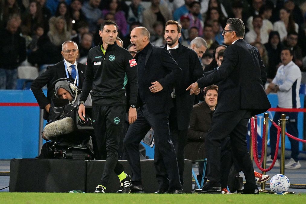 © sportmediaset  | Dalla sfida col Carpi di più di 10 anni fa a Napoli-Roma di ieri: le più celebri sfuriate di Max Allegri