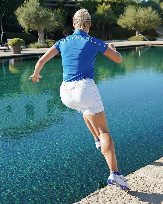 © instagram  | Charley Hull 
