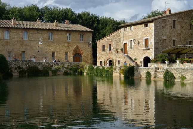 © Istockphoto  | Cascate di Saturnia, Toscana