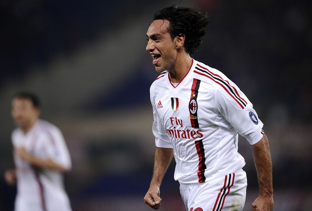 © Getty Images  | Alessandro Nesta 2002: l'Inter era da tempo in pressing sul difensore che poi preferì andare al Milan proprio all'ultimo giorno di mercato