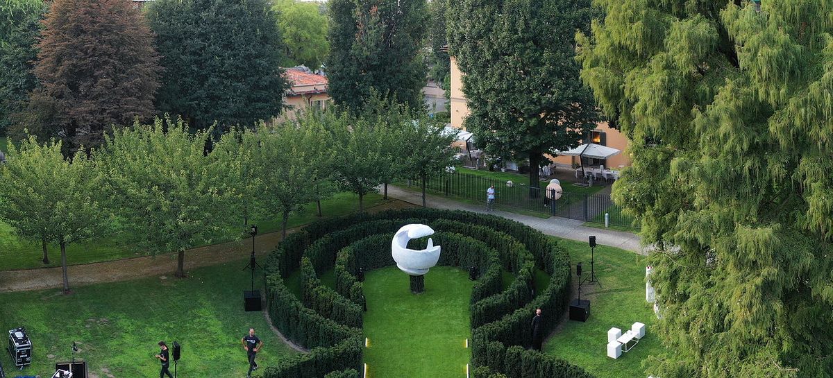 © Ufficio stampa  | L'opera in marmo di Carrara realizzata da Oliviero Rainaldi