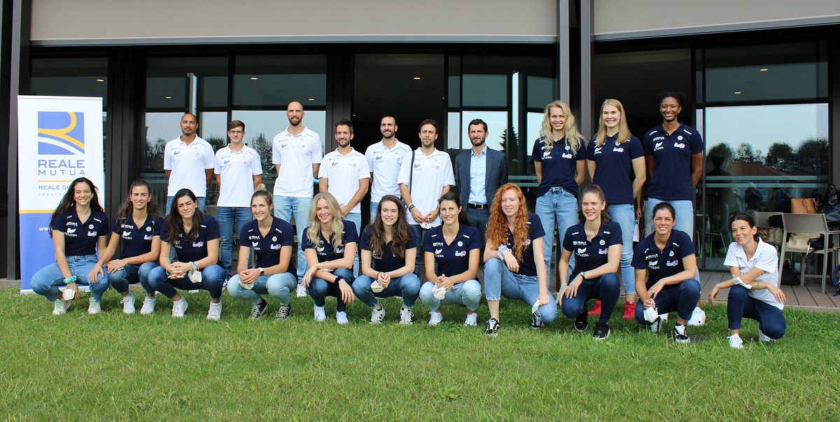 © Reale Mutua Fenera Chieri  | La splendida cornice del Cral Reale Mutua in corso Agnelli, a Torino, ha ospitato la presentazione della Reale Mutua Fenera Chieri 76. Un appuntamento di inizio stagione che ormai è anche una piacevole tradizione. 