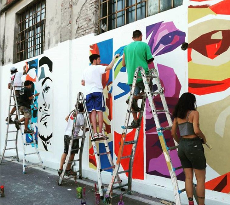   | Gli Orticanoodles a lavoro in via Corelli a Milano