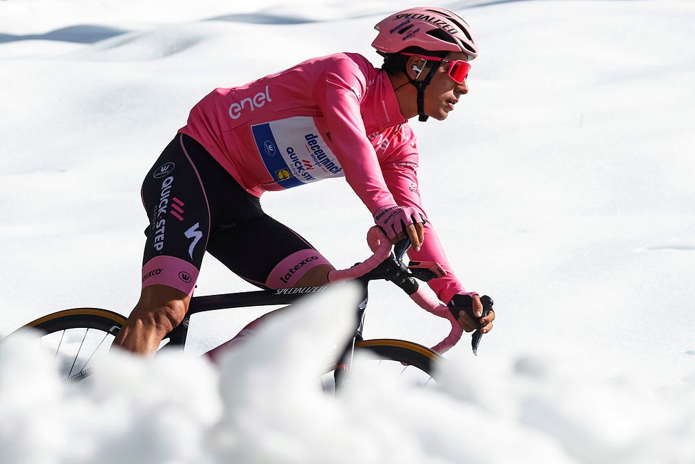   | Un’icona mondiale: la maglia rosa che viene indossata ogni giorno dal leader della classifica generale.