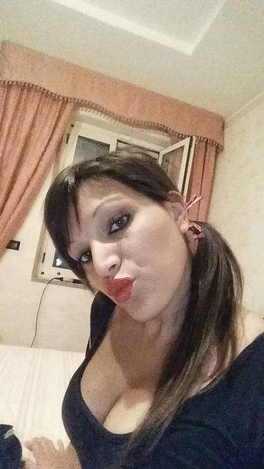 © facebook 