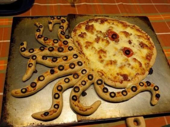 © ufficio-stampa  | Pizza farfalla - Delicata e deliziosa, questa pizza a forma di farfalla da il senso di leggerezza e raffinatezza.
