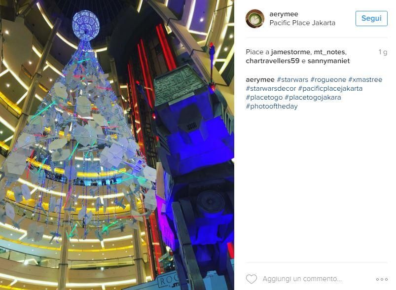 © instagram  | L'albero in stile Star Wars al Pacific Place Jakarta