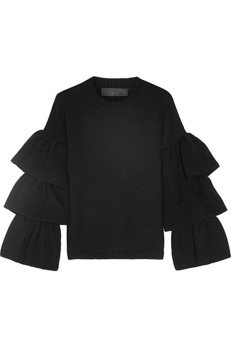   | Brindisi in famiglia: look in gonna plissè e pullover