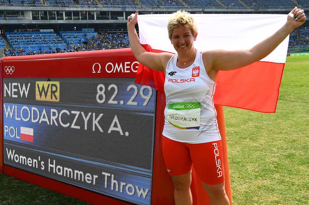 © -afp  | L'ungherese Katinka Hosszu festeggia il record del mondo nei 400 misti (4'26"36), dove ha conquistato il terzo oro a Rio 2016, dopo quelli nei 100 dorso e nei 200 misti