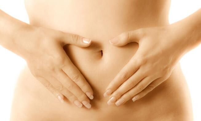 © istockphoto  | IL CERVELLO NELLA PANCIA – I batteri presenti nell'intestino hanno un ruolo nello sviluppo di patologie autoimmuni, eczema e asma: lo ha dimostrato una ricerca condotta in Svezia. La pancia costituisce una parte estremamente sensibile del corpo umano, tanto che, come emerge dai recenti studi nell'ambito delle neuroscienze, le emozioni possono influire in maniera determinante sulla salute dell'intestino, con una ripercussione su stress e umore.