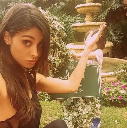 © instagram  | 
   