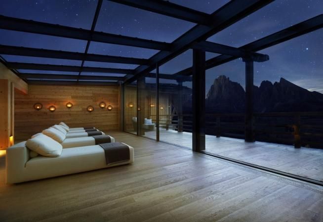 © ufficio-stampa  | 
      
      Alpe Siusi: Adler Mountain Lodge
   
   