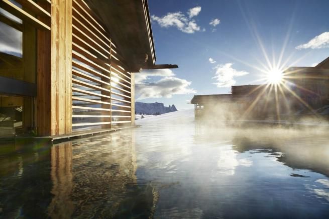 © ufficio-stampa  | 
      
      Alpe Siusi: Adler Mountain Lodge
   
   