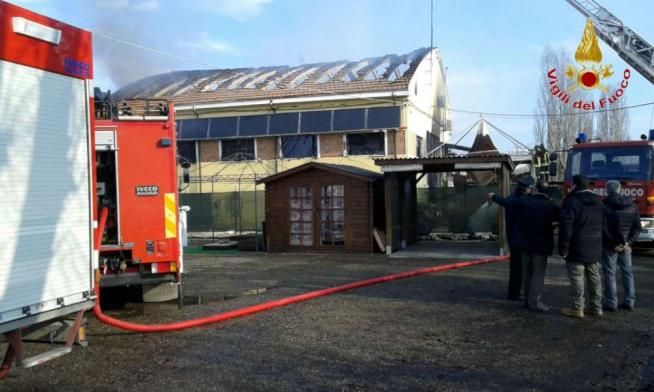 © vigili-del-fuoco  | 
   