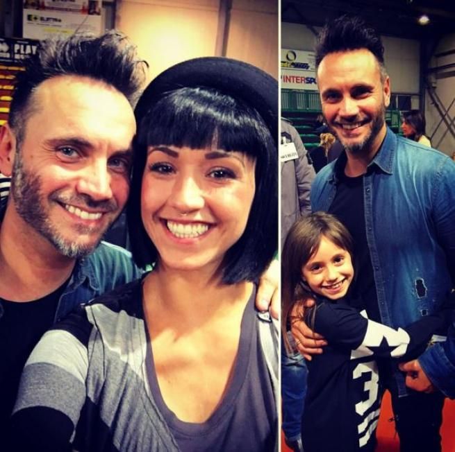 © instagram  | 
   