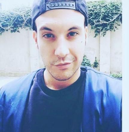 © instagram  | 
   