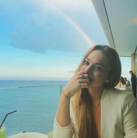 © instagram  | 
   