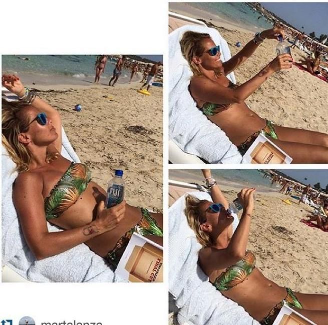 © instagram  | 
   